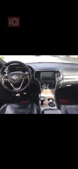 جیپ گراند شیرۆکی